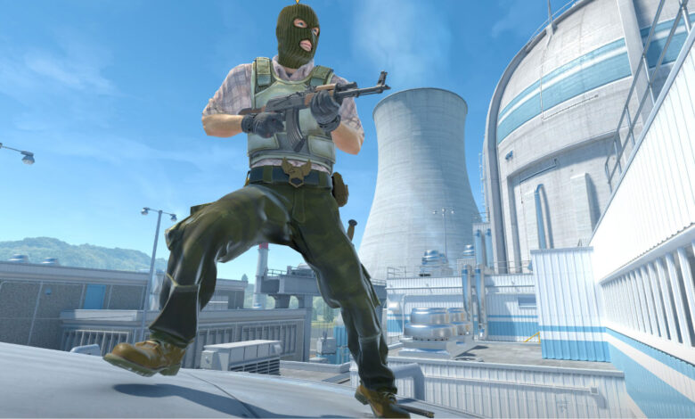 Shroud on his Twitch stream and the new Cache map rework added to Counter-Strike 2.