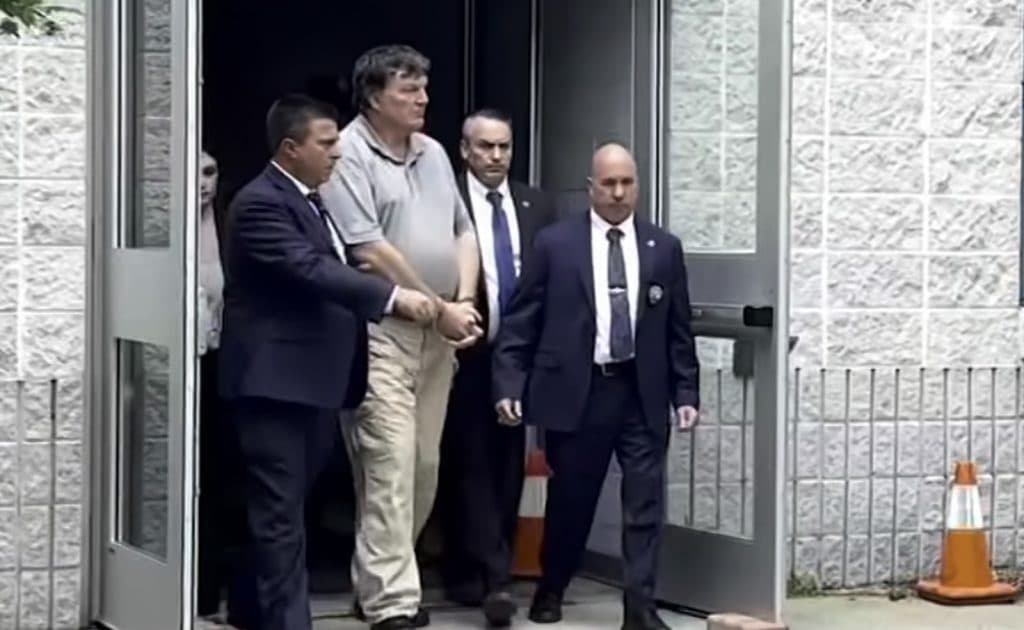 Rex Heuermann sendo preso