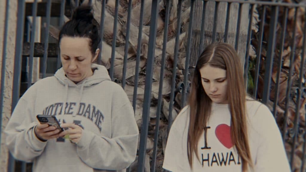 Tiffany Smith e Piper Rockelle andando juntos