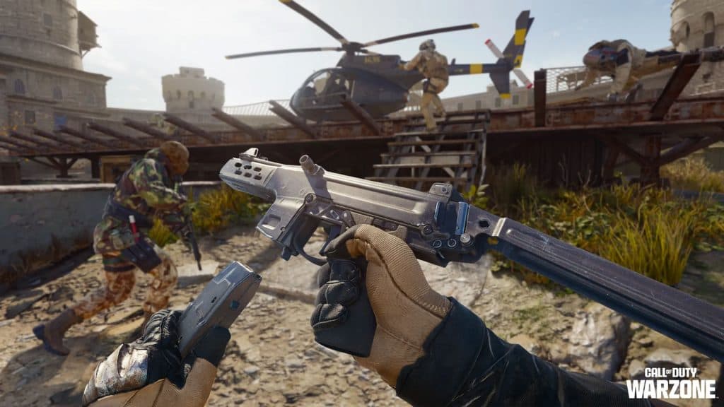 Ladra SMG em Warzone e Black Ops 6