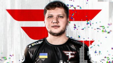 Pred celebrating with Shotzzy during a Call of Duty League tournament